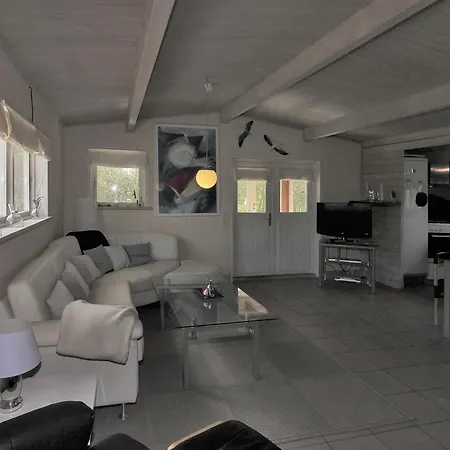 Three-bedroom Holiday In