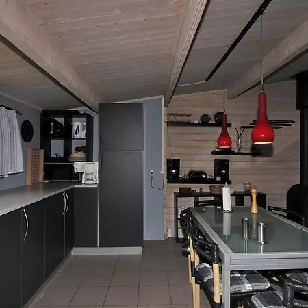 Three-bedroom Holiday In