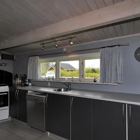 Three-bedroom Holiday In Holiday home *