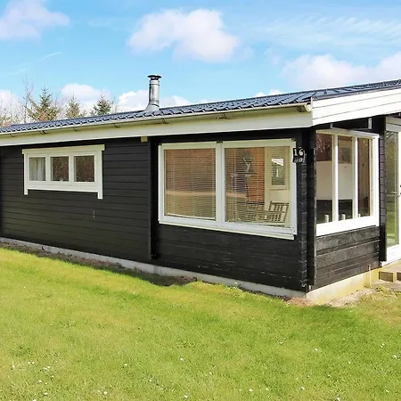 Three-bedroom Holiday In *